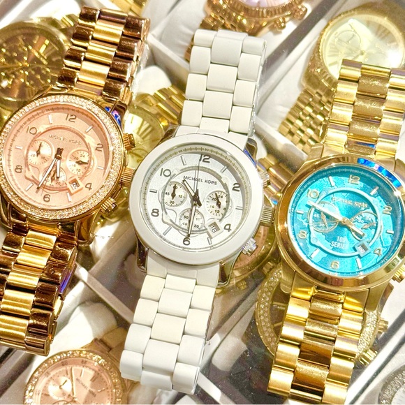 Michael Kors Hunger Stop Oversized Runway MK8315 Gold Watch - Picture 5 of 5